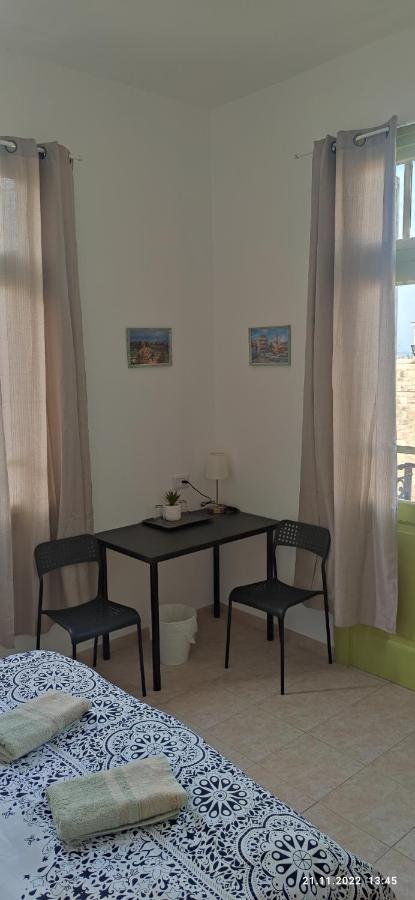 Apartments Comfy - For A Quiet Family Holiday Haifa Exteriör bild